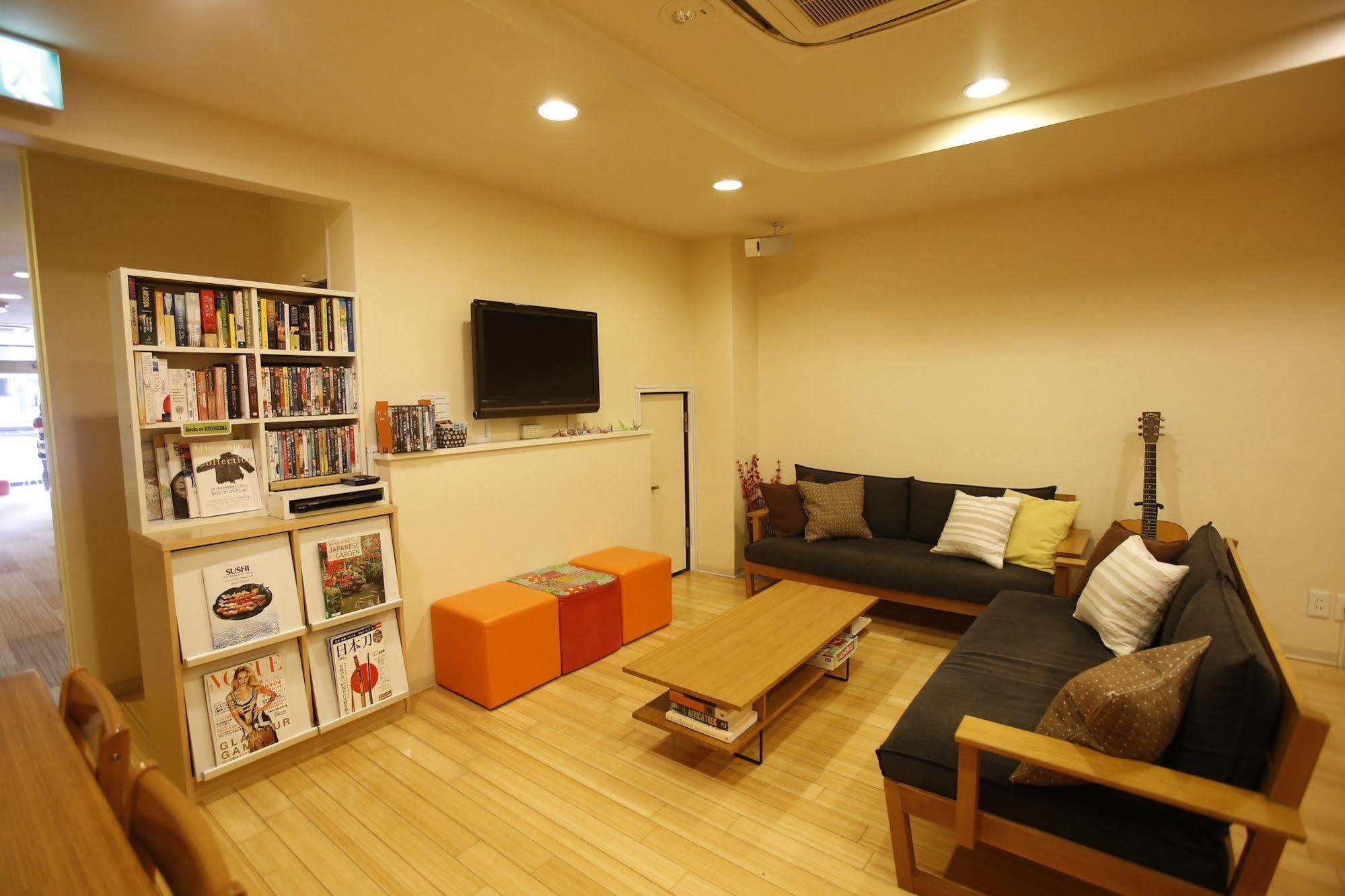 K'S House Hiroshima - Travelers Hostel Екстериор снимка