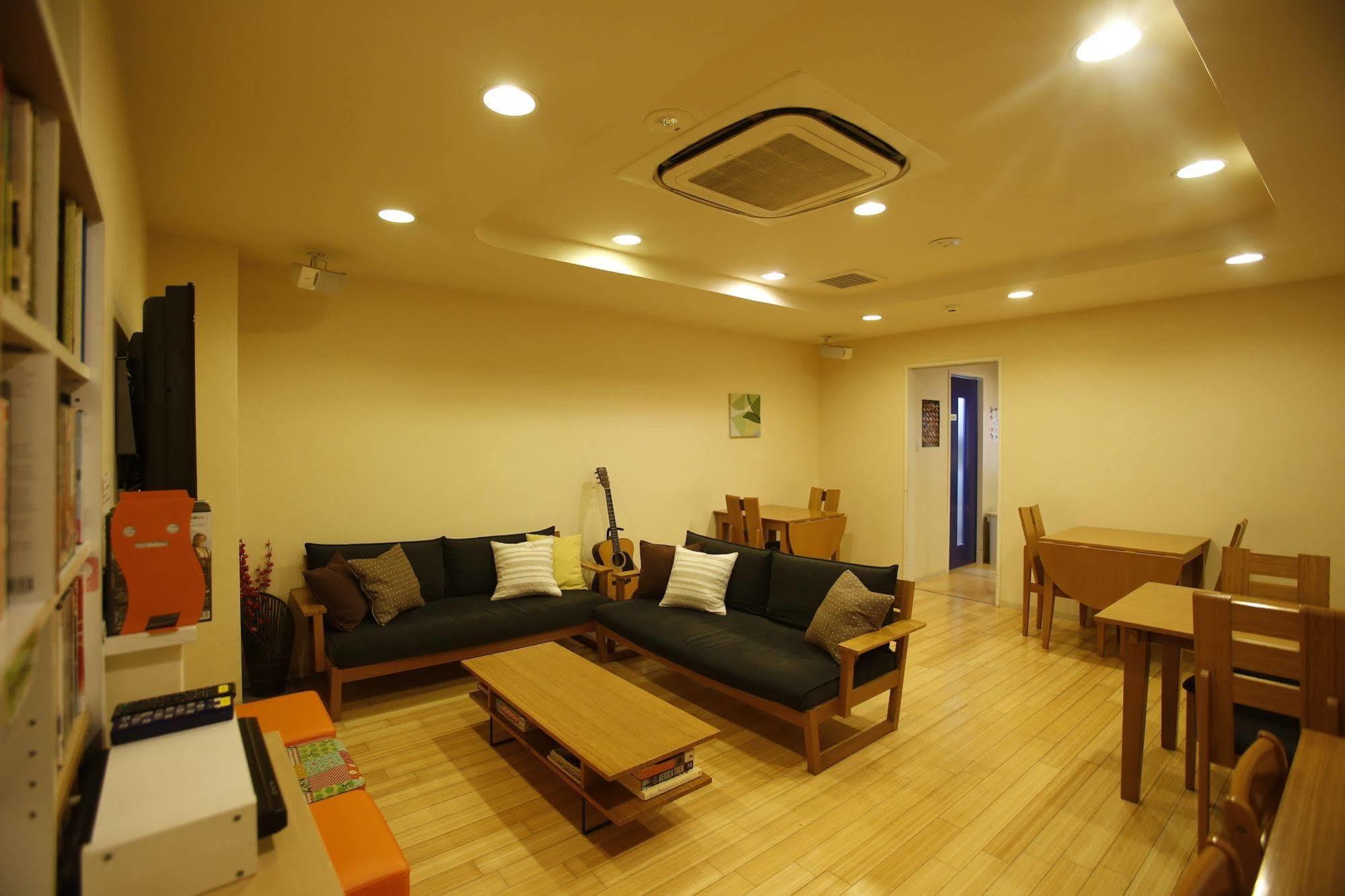 K'S House Hiroshima - Travelers Hostel Екстериор снимка